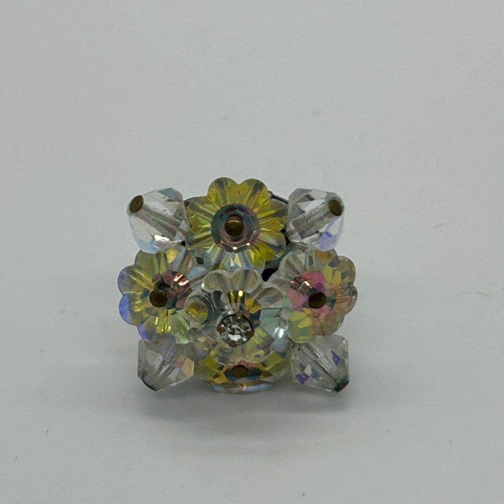 Vtg 1950s Aurora Borealis AB Crystal Cluster Marguerite Flower Clip On Earrings - Picture 3 of 14